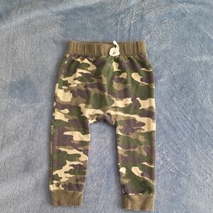 Gerber Camo Joghers Size 24 Months